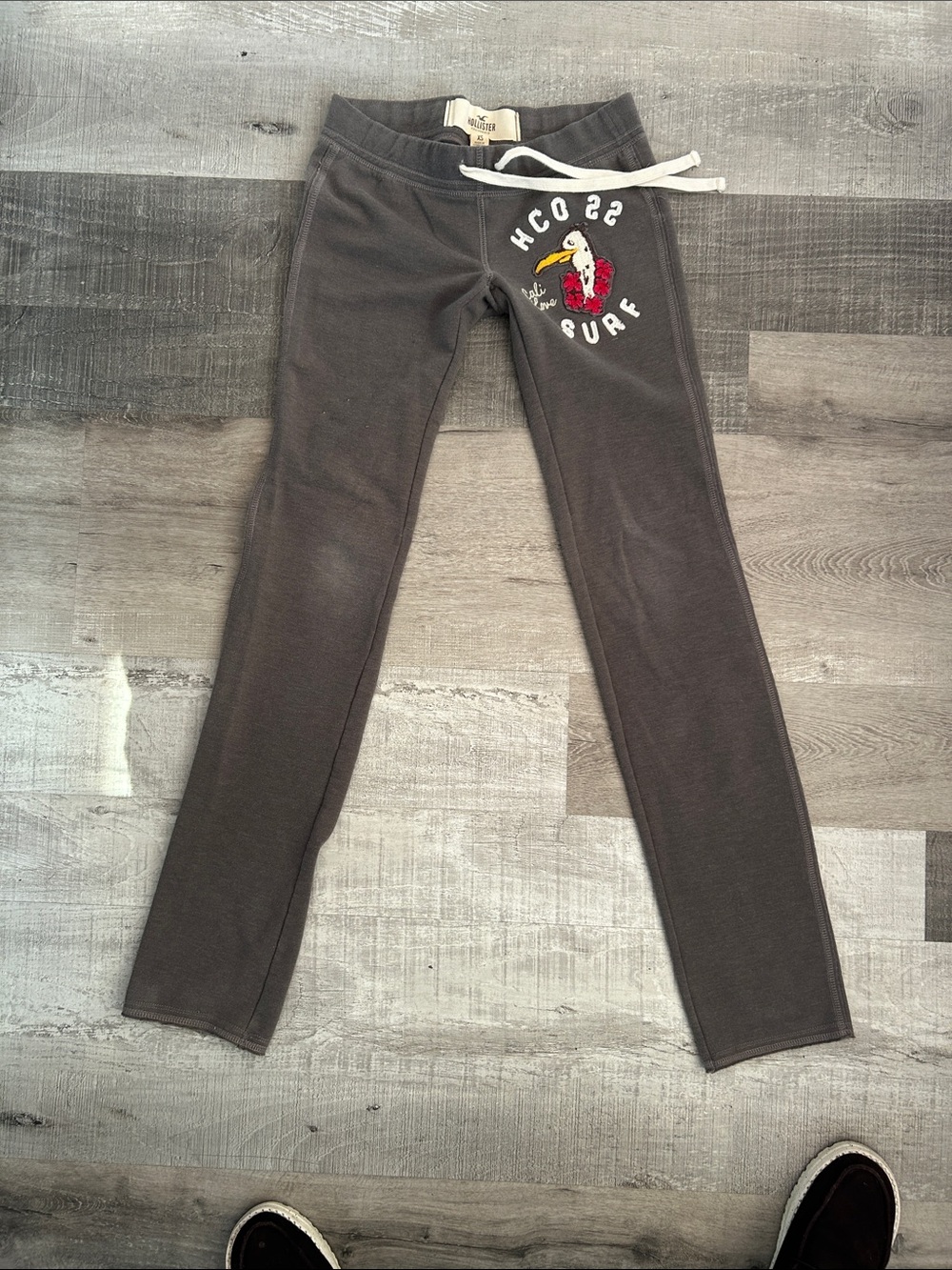 Hollister Gray HCO sweatpants size xs